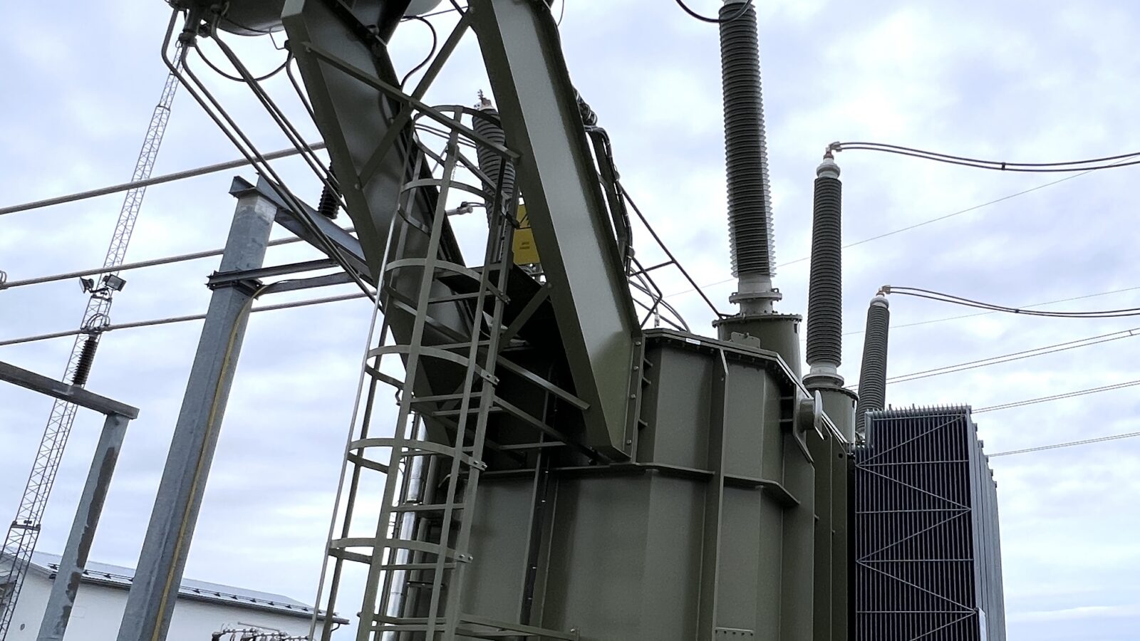 Püssi 200 MVA 330/110/22 kV jõutrafo