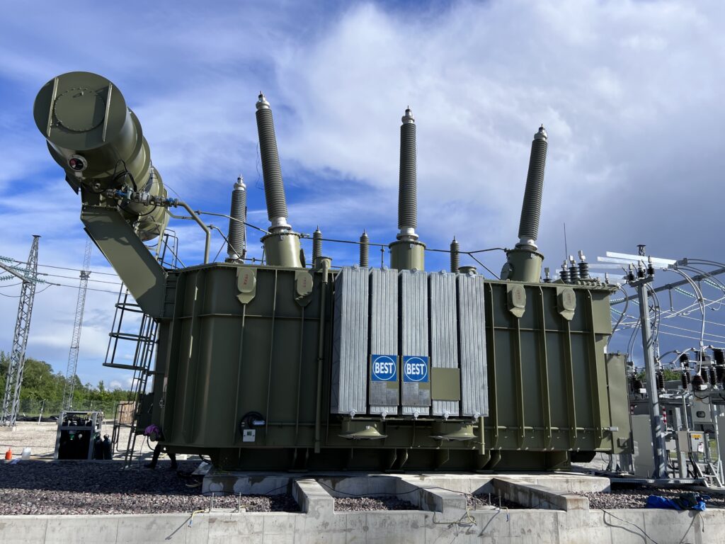 Sindi 200 MVA 330/110/22/22 kV jõutrafo